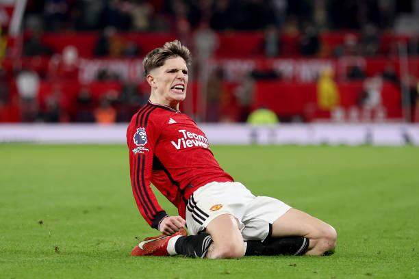 开云-滕哈赫:上半场就踢得很好,我们可以击败任何球队